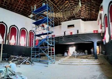 Bursa Uğur Mumcu K&uuml;lt&uuml;r Merkezi&rsquo;nde tadilat devam ediyor