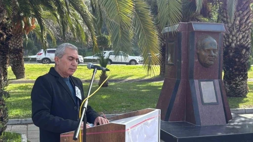 Uğur Mumcu, &ouml;l&uuml;m&uuml;n&uuml;n 32. yılında Aliağa&rsquo;da anıldı
