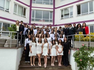 Uğur okullarında 19 Mayıs &ccedil;eşitli etkinlikle kutlandı
