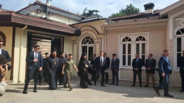 Ukrayna Devlet Başkanı Zelenski, Fener Rum Patriği Bartholomeos&rsquo;u ziyaret etti