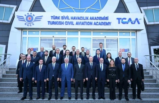 Ulaştırma ve Altyapı Bakanı Abdulkadir Uraloğlun&rsquo;dan 12 yeni i&ccedil; hat m&uuml;jdesi