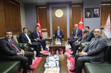 Ulaştırma ve Altyapı Bakanı Uraloğlu Bing&ouml;l&rsquo;de
