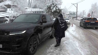 Uludağ&rsquo;a &ccedil;ıkanlara jandarma izin vermedi