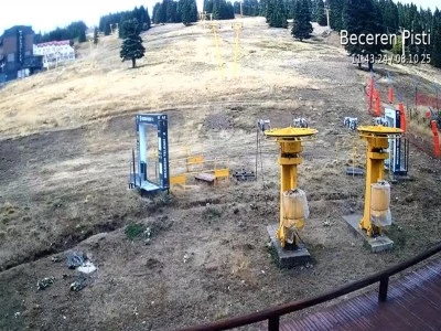 Uludağ'a sezonun ilk karı yağdı