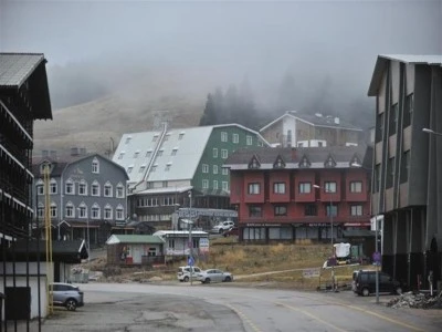 Uludağ'da bulunan otellerdeki ka&ccedil;ak katlar yıkılacak!