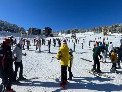 Uludağ'da doluluk oranı y&uuml;zde 80'e ulaştı