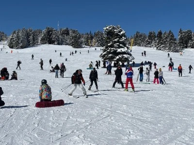 Uludağ'da kar kalınlığı 170 santimetreye ulaştı