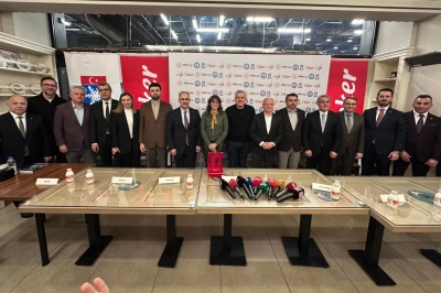 Uludağ&rsquo;da Kayak Heyecanı