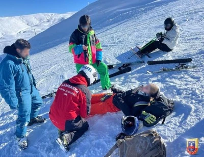 Uludağ'da mahsur kalanları JAK Timi kısa s&uuml;rede kurtardı