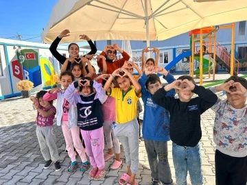 Uludağ Enerji depremin yıl d&ouml;n&uuml;m&uuml;nde Hatay&rsquo;da umut ışığı olmaya devam ediyor
