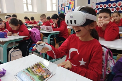 Uludağ Enerji "Enerjini Geleceğe Taşı" Projesiyle 70 Bin &Ouml;ğrenciye Ulaştı