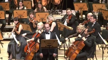 Uludağ İ&ccedil;ecek sponsorluğunda ger&ccedil;ekleşen &ldquo;Bir Ulus Uyanıyor&rdquo; konseri b&uuml;y&uuml;k beğeni topladı 