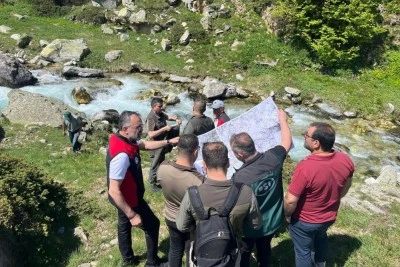 Uludağ'ın eteklerinde ahududu ve b&ouml;ğ&uuml;rtlen i&ccedil;in sulama projesi