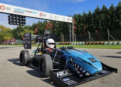 Uludağ &Uuml;niversitesi'nin ilk elektrikli formula aracı tanıtıma hazır