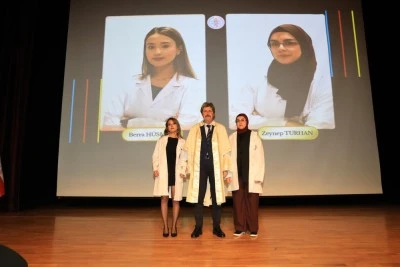 Uludağ &Uuml;niversitesi'nin yetiştirdiği veterinerler beyaz &ouml;nl&uuml;klerini giydi