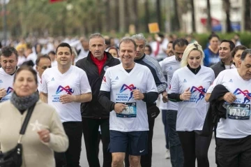 Uluslararası Mersin Maratonu&rsquo;nda 8 sporcu, 2024 Paris Yaz Olimpiyatları i&ccedil;in kota elde etti
