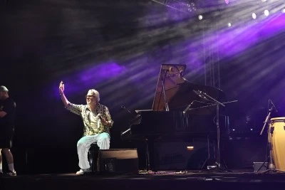 Uluslararası Nil&uuml;fer Caz Festivali&rsquo;nde Latin r&uuml;zgarı