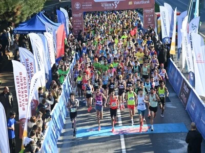 Uluslararası Trabzon Yarı Maratonu yoğun katılımla ger&ccedil;ekleşti