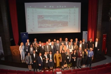 Uluslararası T&uuml;rk-G&uuml;rc&uuml; K&uuml;lt&uuml;rel İlişkiler sempozyumu sona erdi