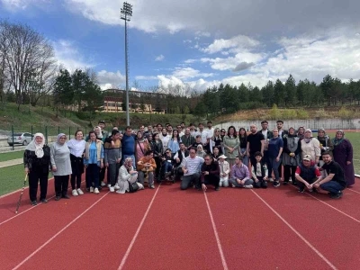 &Uuml;niversite &ouml;ğrencilerinden engelliler i&ccedil;in farkındalık y&uuml;r&uuml;y&uuml;ş&uuml;
