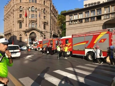&Uuml;niversitede panik: 5 &ouml;ğrenci ve 1 personel dumandan etkilendi