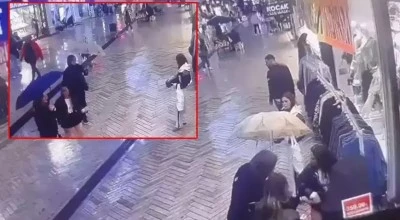 &Uuml;niversiteli kızı taciz eden kadın g&ouml;zaltına alındı 