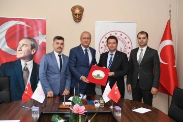 &Uuml;niversiteye hazırlanan &ouml;ğrencilere Osmangazi Belediyesi'nden destek 