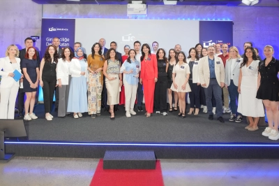 &Uuml;NL&Uuml; & Co Kadın Teknoloji Girişimcileri Akademisi 10. Yılında Yeni Başarı Hikayeleri Yarattı