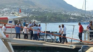 &Uuml;nl&uuml; iş adamı Ali Sabancı ve eşi Yunanistan&rsquo;da s&uuml;rat botuyla kaza yaptı
