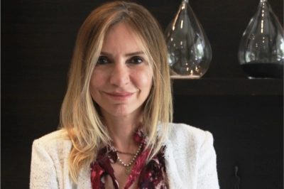 &Uuml;nl&uuml; İş Kadını Ayşeg&uuml;l Orhan'dan "Mavi &Ccedil;akar Ter&ouml;r&uuml;" Tepkisi