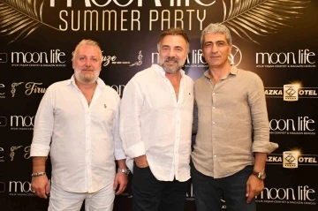 &Uuml;nl&uuml; isimler Azka&rsquo;da buluştu
