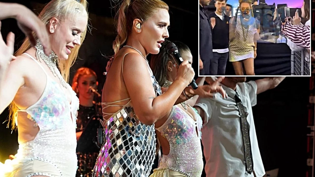 &Uuml;nl&uuml; şarkıcı konserinde kabusu yaşadı!