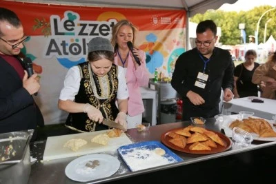&Uuml;nl&uuml; şefler, tabaklarında Bursa &uuml;r&uuml;nlerini yorumladı
