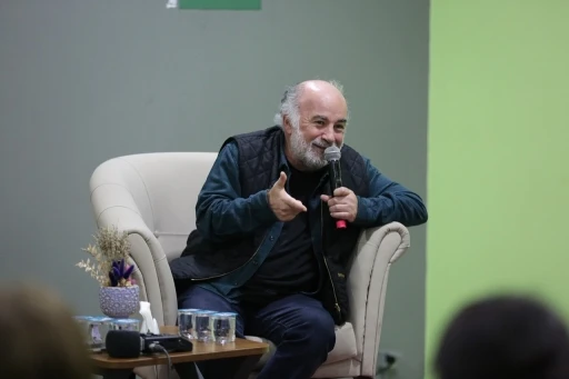 &Uuml;nl&uuml; y&ouml;netmen Serdar Akar &rsquo;sinemada tekelleşme&rsquo; iddialarını yorumladı
