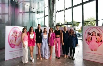 &Uuml;nl&uuml;ler, meme kanseri farkındalığı i&ccedil;in bir araya geldi
