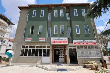 Uşak Belediyesi vatandaşla kolaylık olması i&ccedil;in yeni vezne a&ccedil;tı
