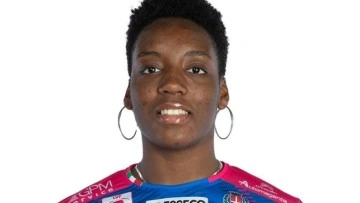 &Uuml;sk&uuml;dar'da otelin 6. katından d&uuml;şen İtalyan kadın voleybolcu &ouml;ld&uuml;