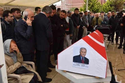 Usta şair ve yazar Yavuz B&uuml;lent Bakiler son yolculuğuna uğurlandı