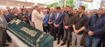 Usta sanat&ccedil;ı Nuri Sesig&uuml;zel son yolculuğuna uğurlandı