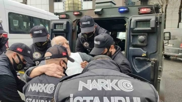 Uyuşturucu baronu &Uuml;rfi &Ccedil;etinkaya adliyeye sevk edildi
