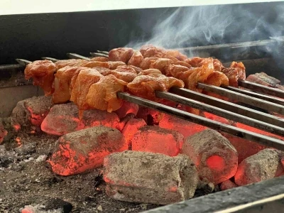 Uzmanı uyardı: Etleri k&ouml;m&uuml;r, sağlığınızı riske etmeyin
