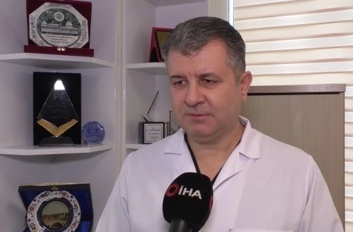 Uzmanlardan &lsquo;Elektronik sigara&rsquo; uyarısı: &ldquo;&Ccedil;ok gen&ccedil; yaşlarda kaybedilen hastalar bile olabiliyor&rdquo;
