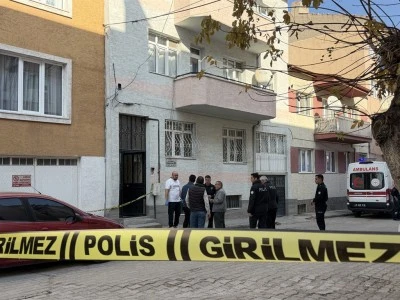 Vahşet: 2 &ccedil;ocuk annesi boğazı kesilmiş halde bulundu