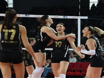 VakıfBank, AXA Sigorta Kupa Voley&rsquo;de final biletini aldı