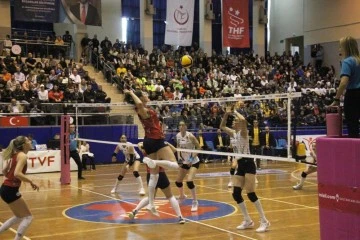 Vakıfbank deplasmandan galibiyetle d&ouml;nd&uuml; 