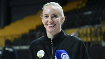 VakıfBank'ın ABD'li sma&ccedil;&ouml;r&uuml; Frantti, yeni takımında başarılara odaklandı