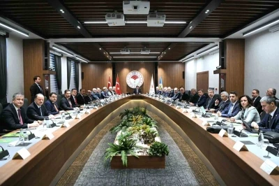 Vali Ayg&ouml;l, Orman Yangınları Hazırlık ve Koordinasyon Toplantısı&rsquo;na katıldı
