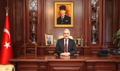 Vali Ayyıldız: "Bu ulu şehir, yalnızca bir beldenin kazanımı değil, tarihi bir d&ouml;n&uuml;m noktasıdır"