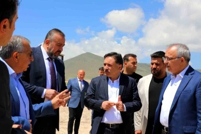 Vali &Ccedil;i&ccedil;ek: "İncesu OSB İltisak Hattı ekonomimize can suyu olacak"
