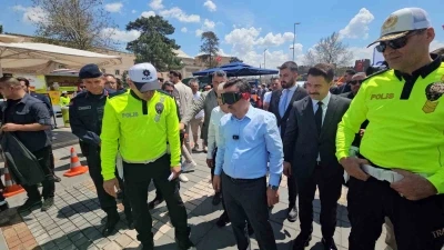 Vali &Ccedil;i&ccedil;ek ve B&uuml;y&uuml;kkılı&ccedil; sim&uuml;lasyon g&ouml;zl&uuml;ğ&uuml;n&uuml; taktı, mesaj verdi
